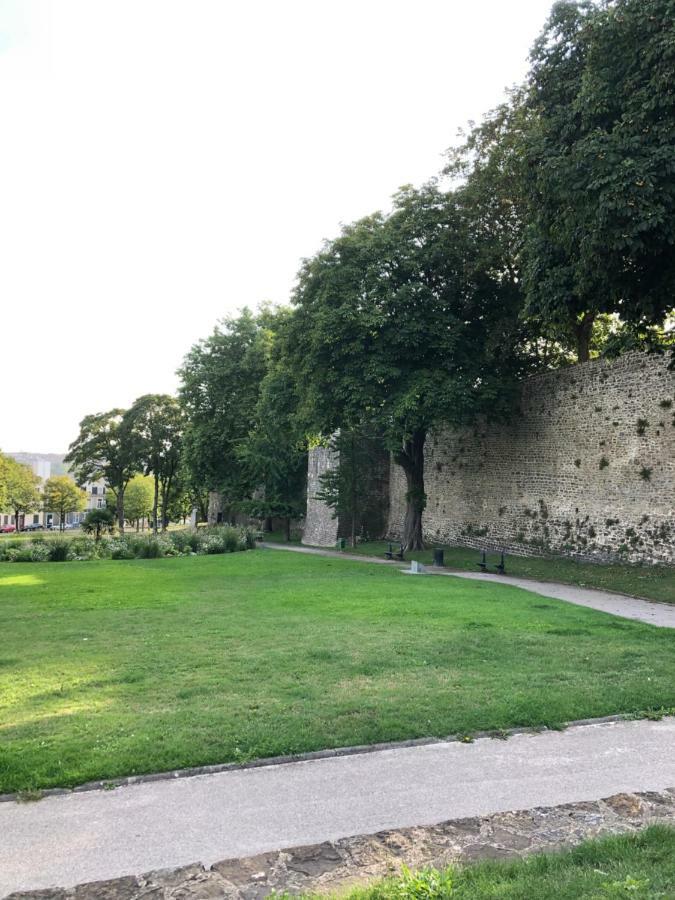 Face Aux Remparts Leilighet Boulogne-sur-Mer Eksteriør bilde